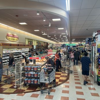 Market Basket - Big crowds on opening day! - Grocery Near Me - Topsham, Maine Market Basket - Big crowds on opening day! - Grocery Near Me - Topsham, Maine