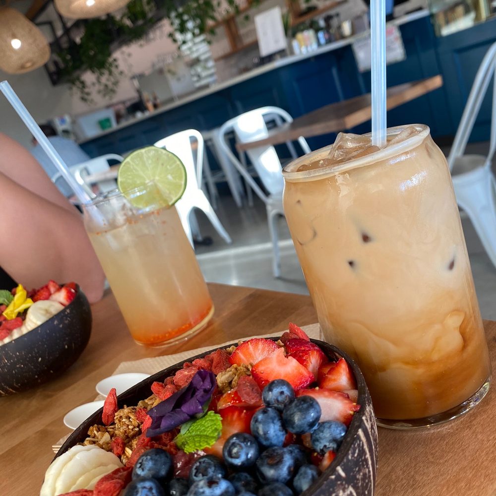 Goji Berry - Very Berry açaí bowl, brown sugar oat milk latte, Gogi berry lemonade - Vegan Near Me - Phoenix, Arizona Goji Berry - Very Berry açaí bowl, brown sugar oat milk latte, Gogi berry lemonade - Vegan Near Me - Phoenix, Arizona