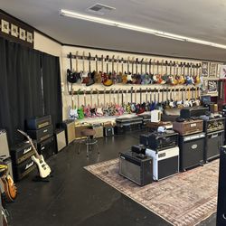 TJ’s Rip City Vintage Guitar Collector