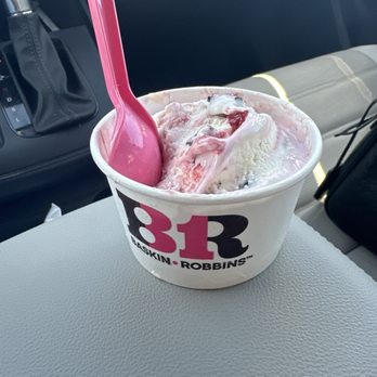 Baskin-Robbins - Ice Cream & Frozen Yogurt Near Me - Santa Clarita, California