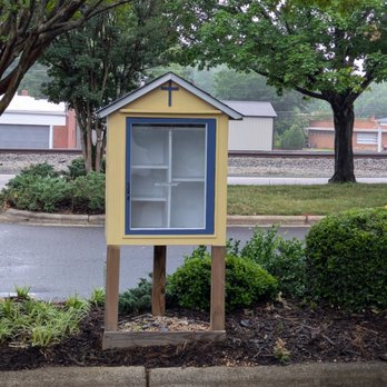 Blessing Box - Wittenburg Church Blessing Box, Salisbury - Food Banks Near Me - Salisbury, North Carolina Blessing Box - Wittenburg Church Blessing Box, Salisbury - Food Banks Near Me - Salisbury, North Carolina