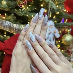 Model Nails & Spa