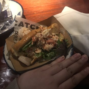 Red Lobster - Lobster & Shrimp roll - Seafood Near Me - Bakersfield, California