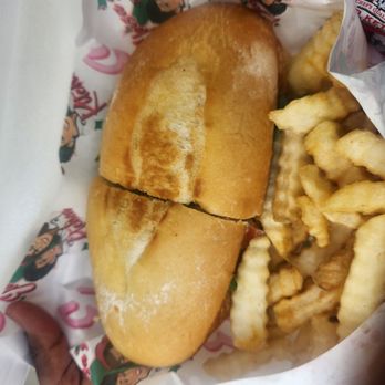 Eloisa’s Kitchen - Shrimp Po'Boy - Food Trucks Near Me - Dallas, Texas