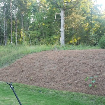 Aguilar's Lawn & Landscape - a pile of mulch - Landscaping Near Me Aguilar's Lawn & Landscape - a pile of mulch - Landscaping Near Me