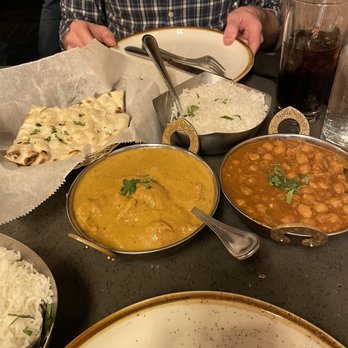 Sindoore - Indian By Nature - Korma Chicken Channa Masala Garlic Naan - Indian Near Me - Nashville, Tennessee Sindoore - Indian By Nature - Korma Chicken Channa Masala Garlic Naan - Indian Near Me - Nashville, Tennessee