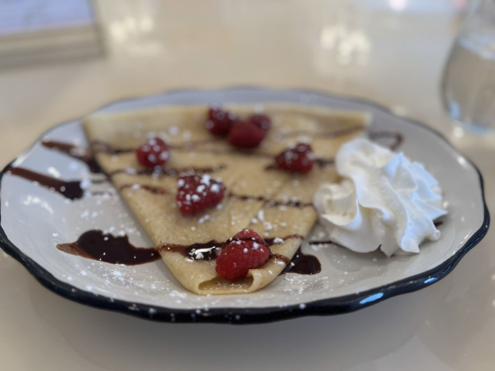 Chef de Crepe Logo
