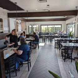 Francisco's Kitchen & Cantina - Dining room