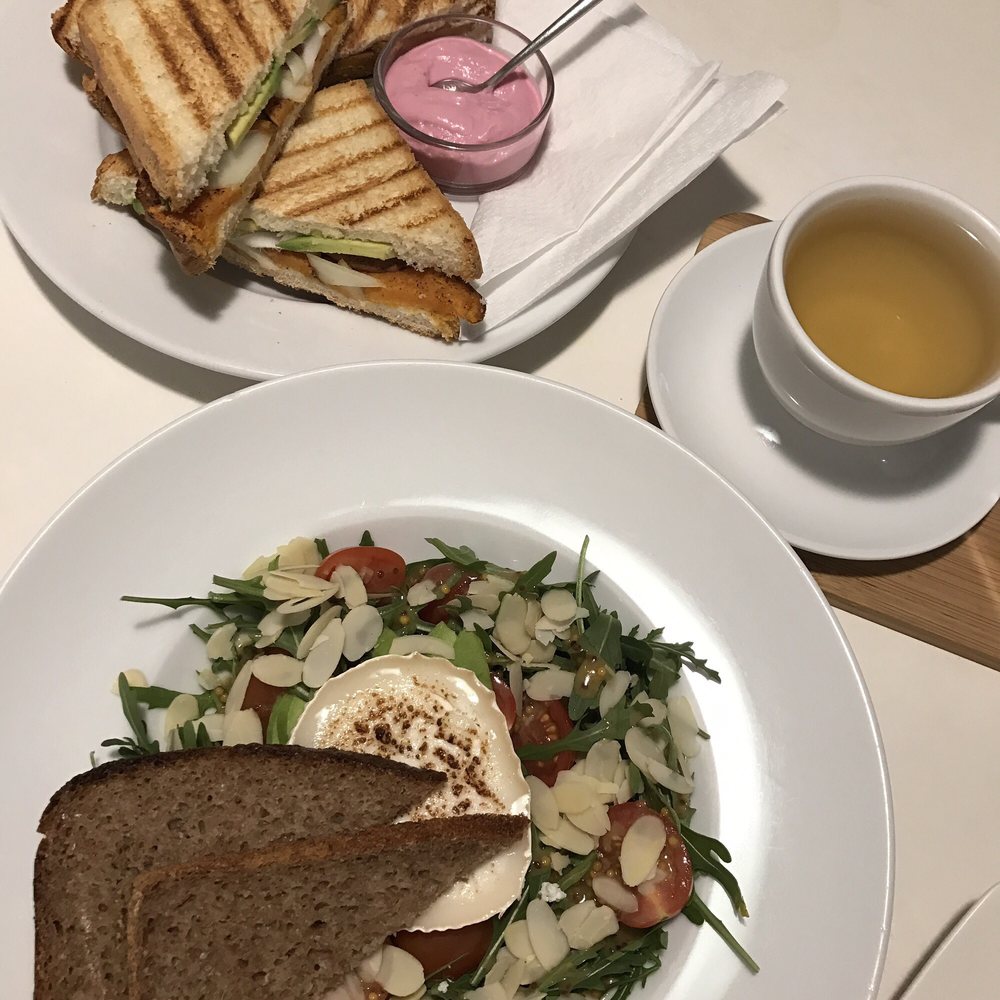 Nancy Lee - Coffee & Tea Near Me - Warsaw, MZ