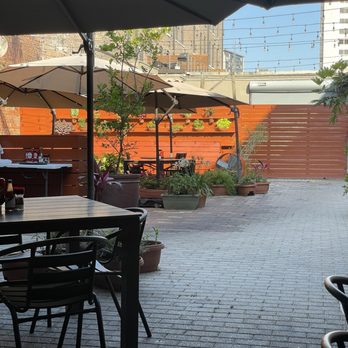 Bearcat CBD - Outdoor patio - Coffee & Tea Near Me - New Orleans, Louisiana