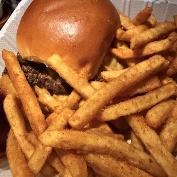 Smash That - Classic Burger - Burgers Near Me - Buffalo, New York