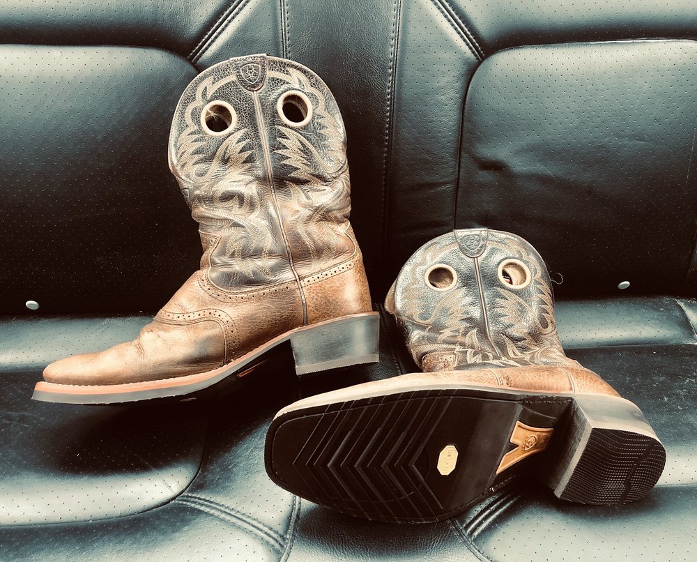 SHOE AND REPAIR 1350 Frontage Rd W, Stillwater, Minnesota