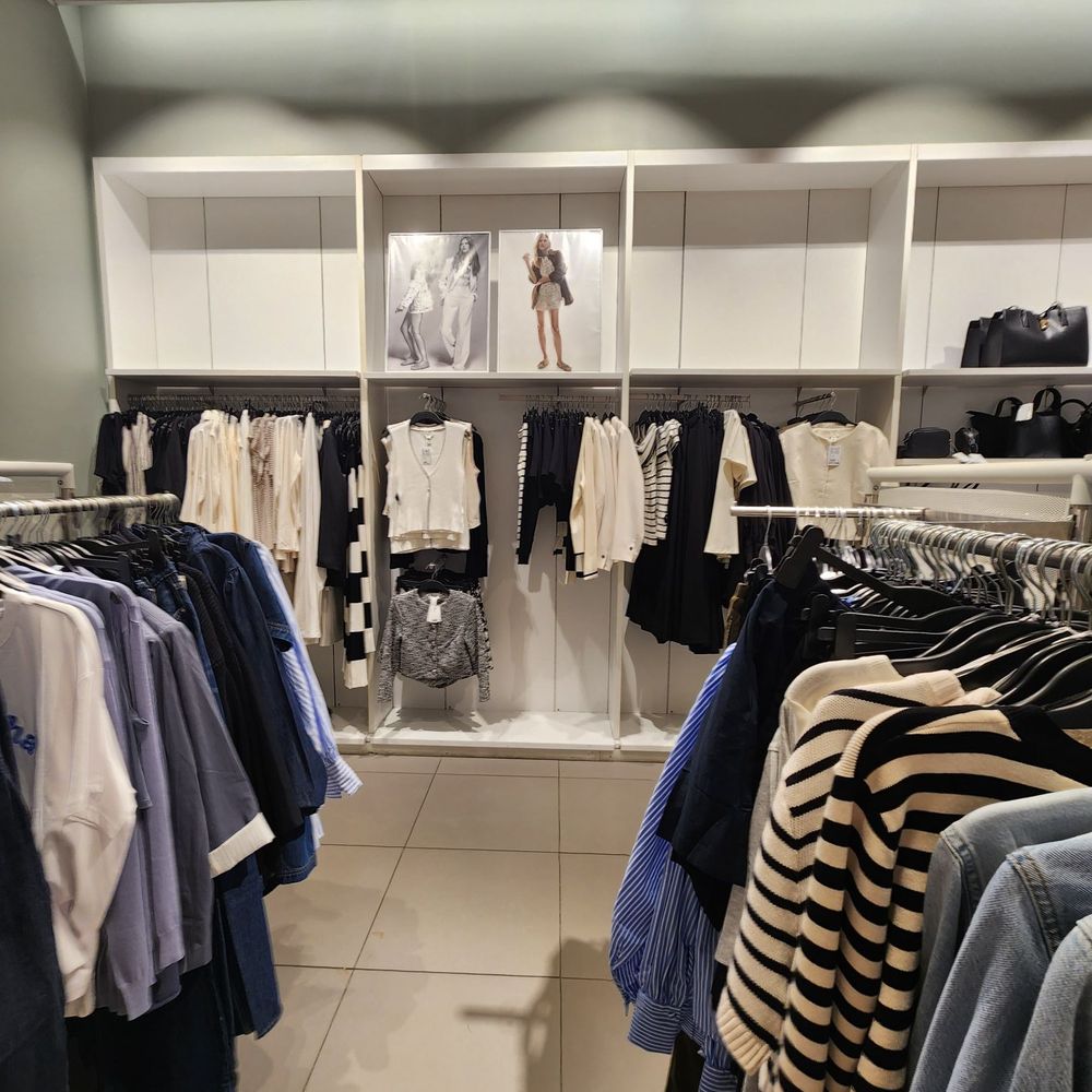 H&M - Men's Clothing Near Me - Miami, Florida H&M - Men's Clothing Near Me - Miami, Florida