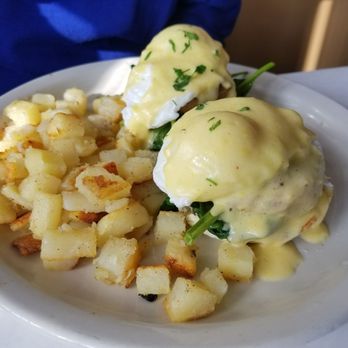 Breakfast House - Salmon cake benedict - Breakfast & Brunch Near Me - Chicago, Illinois Breakfast House - Salmon cake benedict - Breakfast & Brunch Near Me - Chicago, Illinois