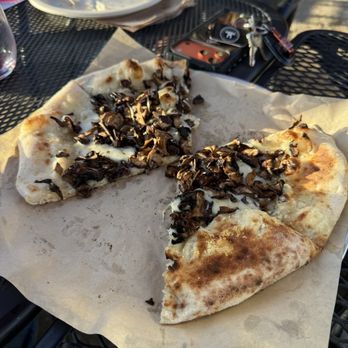 Lost Sierra Wine - Funghi Con Limone - Wine Tasting Room Near Me - Blairsden, California Lost Sierra Wine - Funghi Con Limone - Wine Tasting Room Near Me - Blairsden, California