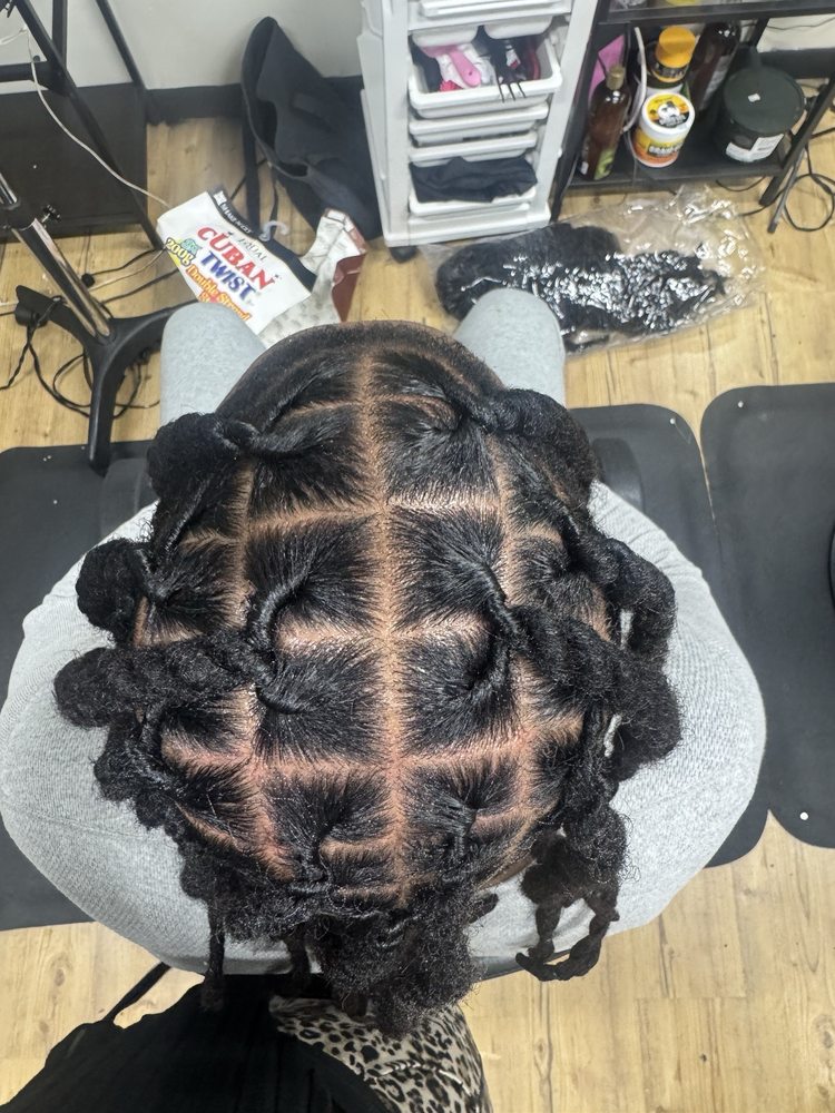 Boston Hair Creativity Logo