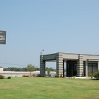 Meadows Surgical Arts - View of Meadows Surgical Arts 2 - Cosmetic Surgeons Near Me - Commerce, Georgia Meadows Surgical Arts - View of Meadows Surgical Arts 2 - Cosmetic Surgeons Near Me - Commerce, Georgia