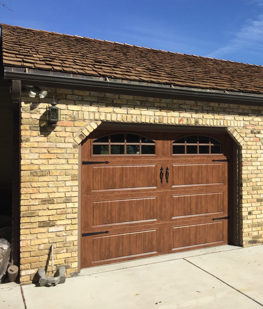 Advanced Garage Door Service - Garage Door Contractor in Caledonia, WI