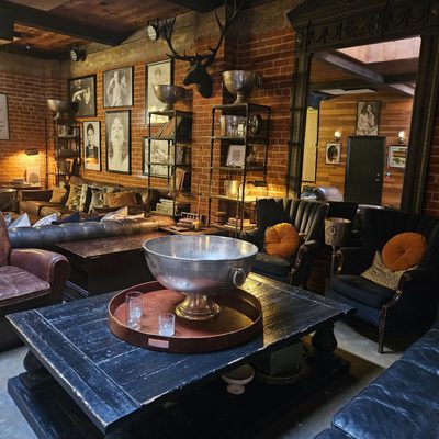Marine Room Tavern by null