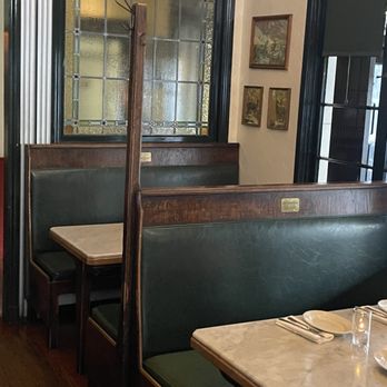 Little Dom's - Old school leather booths. - Italian Near Me - Los Angeles, California Little Dom's - Old school leather booths. - Italian Near Me - Los Angeles, California