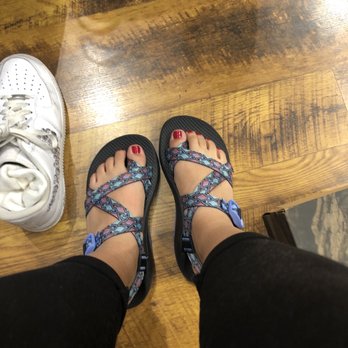 KB Nails & Spa - more pictures of my feet - Nail Salons Near Me - San Antonio, Texas