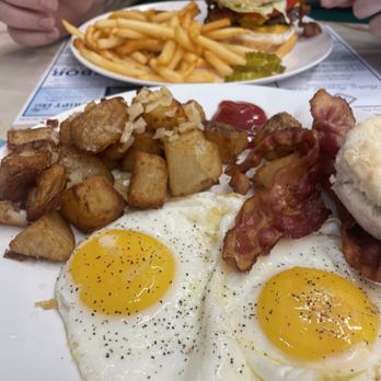 Rylie's Diner - Bacon Cheeseburger and Fries Sunny side eggs, Home Fries, Bacon and Biscuit - Diners Near Me - Ruckersville, Virginia Rylie's Diner - Bacon Cheeseburger and Fries Sunny side eggs, Home Fries, Bacon and Biscuit - Diners Near Me - Ruckersville, Virginia