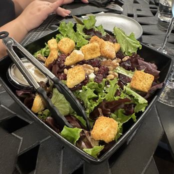 Opolo Vineyards - Spring salad - Wineries Near Me - Paso Robles, California Opolo Vineyards - Spring salad - Wineries Near Me - Paso Robles, California