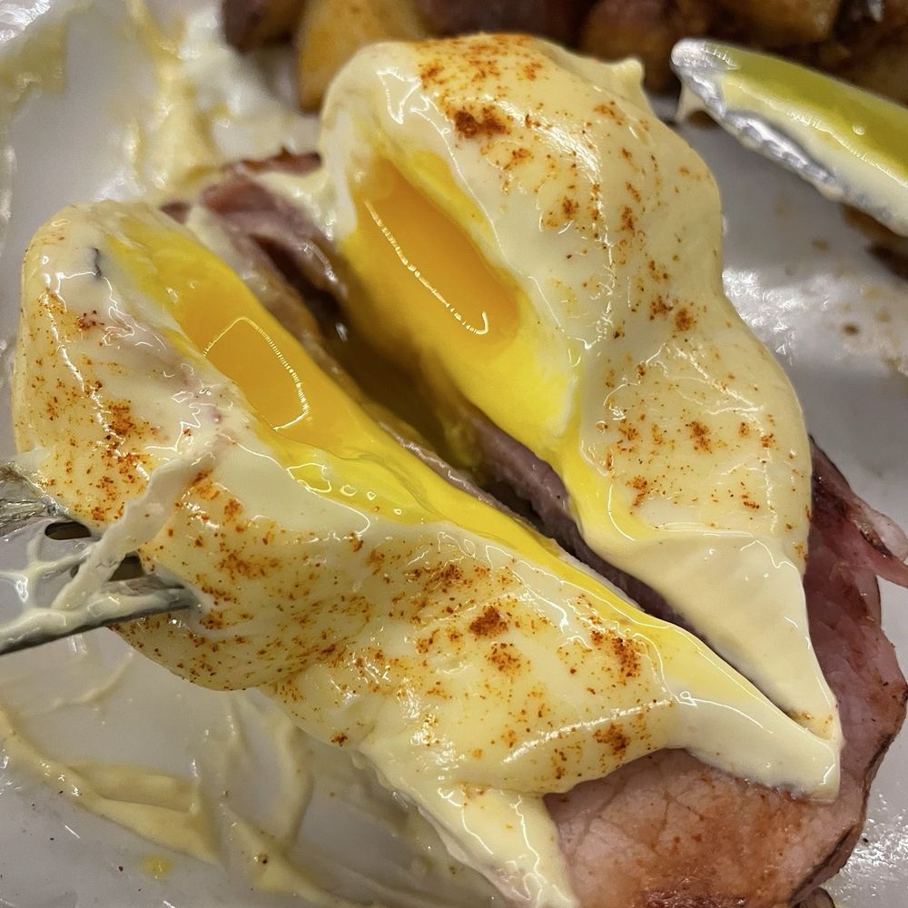Eggs Benedict Eggs Benedict
