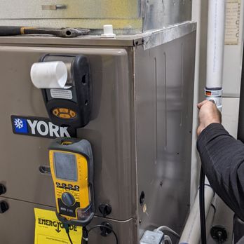Resilient Plumbing & Heating - Installing furance - Plumbing Near Me - Vancouver, British Columbia Resilient Plumbing & Heating - Installing furance - Plumbing Near Me - Vancouver, British Columbia