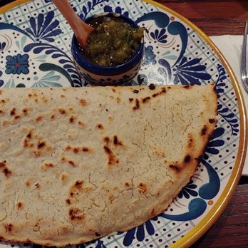 Polanquito - Quesadilla size comparison - Tacos Near Me - Houston, Texas Polanquito - Quesadilla size comparison - Tacos Near Me - Houston, Texas