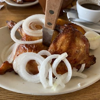 Versailles - Famosa #6 Famoso Pollo Versailles (Versailles Famous Garlic Chicken) - Cuban Near Me - Encino, California Versailles - Famosa #6 Famoso Pollo Versailles (Versailles Famous Garlic Chicken) - Cuban Near Me - Encino, California