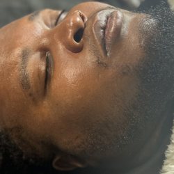 BÉL Moun Salon - Man facial