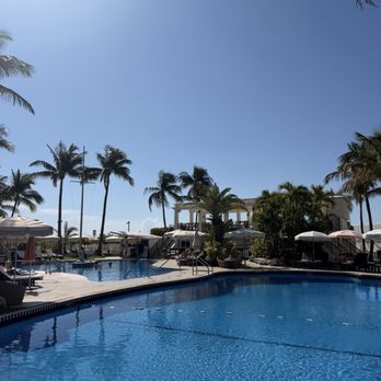 The Savoy - View of both pools - Hotels Near Me - Miami Beach, Florida The Savoy - View of both pools - Hotels Near Me - Miami Beach, Florida
