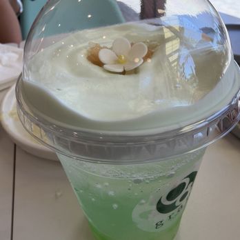 Gram Cafe & Pancakes - Melon cream soda - Pancakes Near Me - Irvine, California
