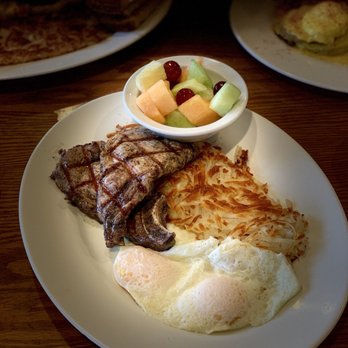 Boulevard Cafe - New American Near Me - Daly City, California