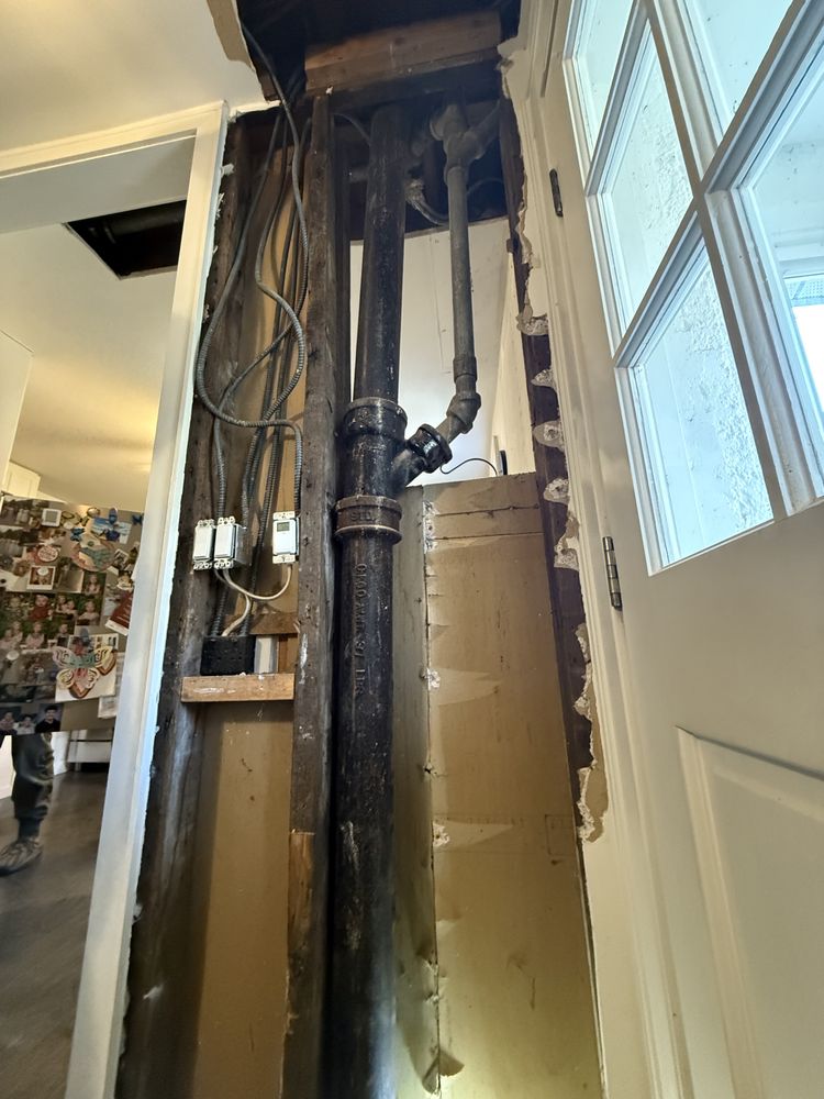 Slide of Fast & Serious Pipe Repair Drain Cleaning