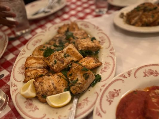 Maggiano's Little Italy by null