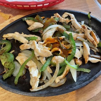 El Azteca Mexican Restaurant - Fajitas lunch - Mexican Near Me - Virginia Beach, Virginia El Azteca Mexican Restaurant - Fajitas lunch - Mexican Near Me - Virginia Beach, Virginia