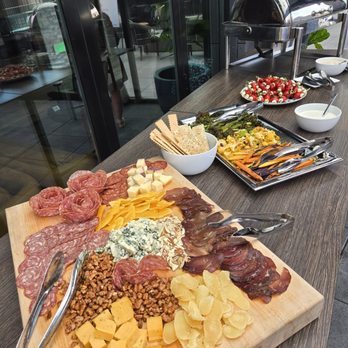High Bar Clayton - Event food - Bars Near Me - Clayton, Missouri High Bar Clayton - Event food - Bars Near Me - Clayton, Missouri