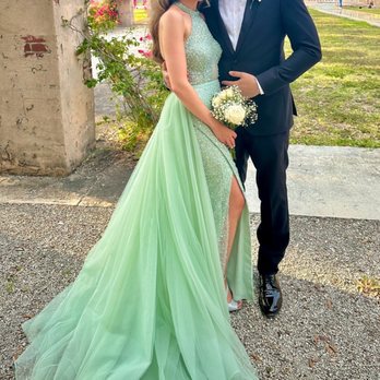 Antonia's Atelier - Sewing & Alterations Near Me - North Bergen, New Jersey