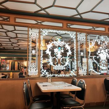 Versailles - Classic decor - Cuban Near Me - Miami, Florida Versailles - Classic decor - Cuban Near Me - Miami, Florida