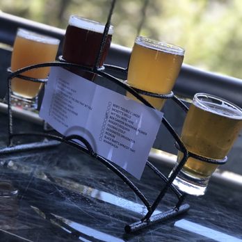 Idyllwild Brewpub - Beer Flight - Brewpubs Near Me - Idyllwild, California