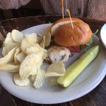 Henry's Tavern - Comfort Food Near Me - Ballston Spa, New York