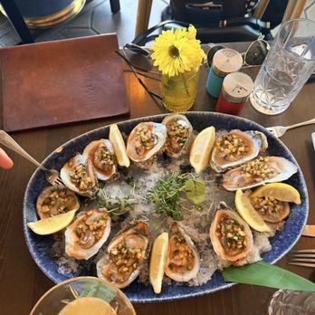 The Front Porch - Fresh Oysters - Cocktail Bars Near Me - Palm Springs, California The Front Porch - Fresh Oysters - Cocktail Bars Near Me - Palm Springs, California