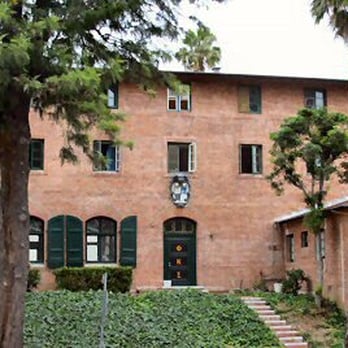 B & B Management - 10938 Strathmore, UCLA. - Property Management Near Me - Los Angeles, California