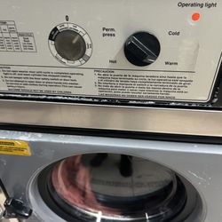 Grandma Laundry Corner - Broken machine