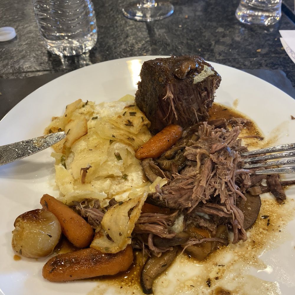 Conquering Cuisine - Guinness Beef Strew w Carrots and Potato Gratin - Cooking Classes Near Me - Doylestown, Pennsylvania Conquering Cuisine - Guinness Beef Strew w Carrots and Potato Gratin - Cooking Classes Near Me - Doylestown, Pennsylvania
