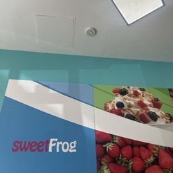 sweetFrog Premium Frozen Yogurt