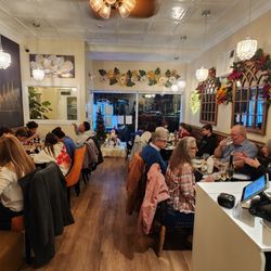 Nimman Thai Eatery - Friday night was packed!