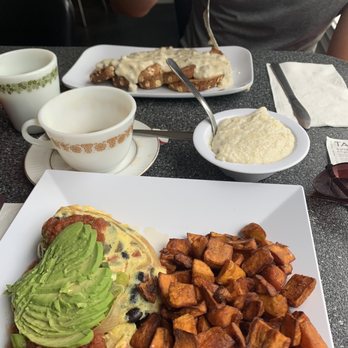 The Blue Hen Cafe - Veggie omelet - Southern Near Me - Saint Augustine, Florida